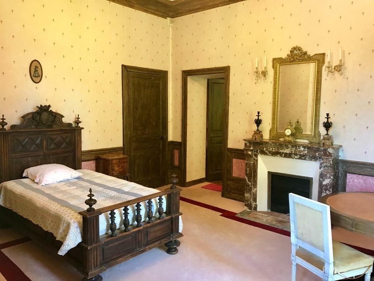 Chateau De Walmath Saint-Laurent-les-Eglises Экстерьер фото